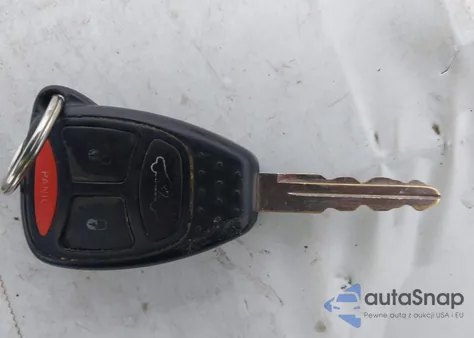 2005 Chrysler 300C from USA, damaged, VIN 2C3AA63H15H566228